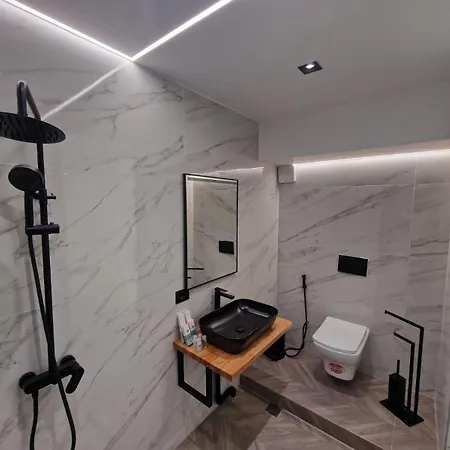 Tirana Room Rentals ホテル