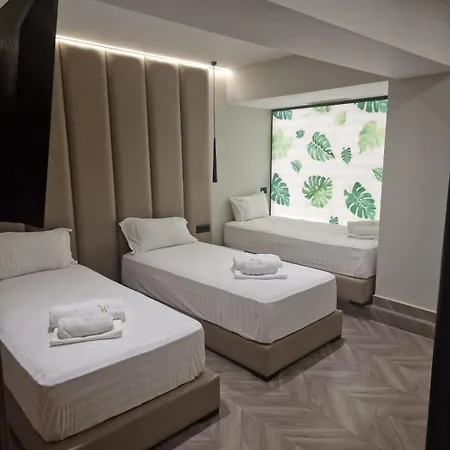 ホテル Tirana Room Rentals ティラナ