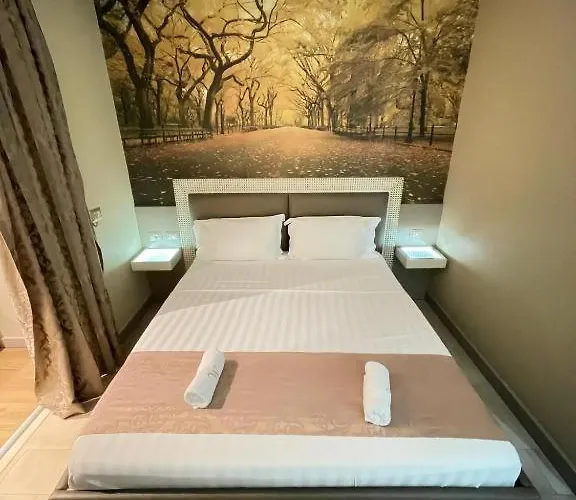 Tirana Room Rentals * Τίρανα