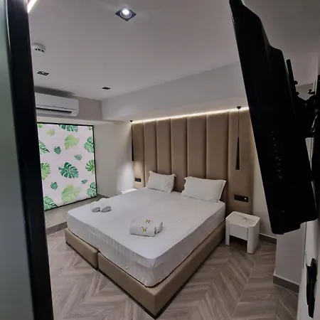 Tirana Room Rentals فندق تيرانا