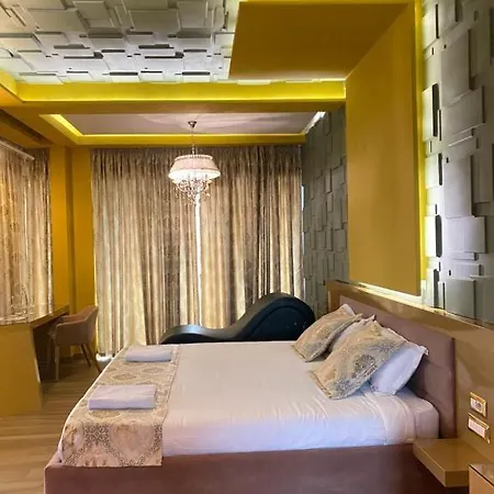 Tirana Room Rentals * تيرانا