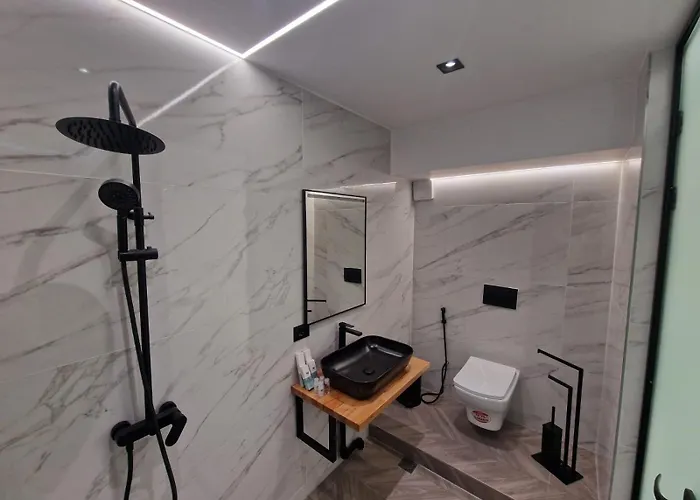 Tirana Room Rentals Hotel