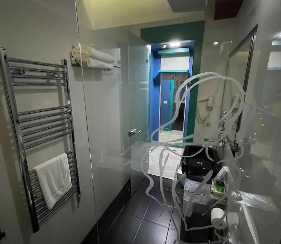 Tirana Room Rentals *