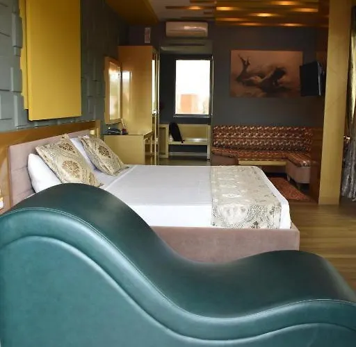 Tirana Room Rentals * Tirana